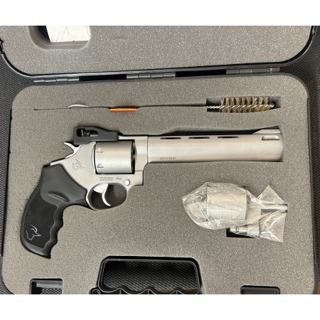 Rewolwer TAURUS 692 TRACKER SS mat, 7 nb. 6,5" 357