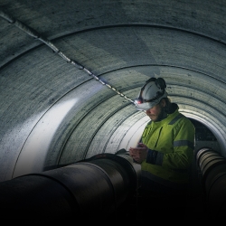 Latarka czołowa Fenix HP25R V2.0