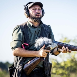 Ochronniki słuchu aktywne RealHunter Active ProSHOT BT brązowe