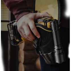 Latarka LED Fenix WF26R