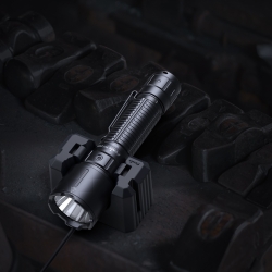 Latarka LED Fenix WF26R