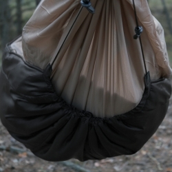 Podpinka Underquilt TigerWood Marra 4.0 Climashield Apex 4.0 230 cm, czarna