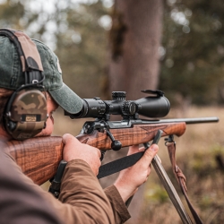 Luneta celownicza Hawke Frontier 30 2.5-15x50 SF IR LR Dot 8x