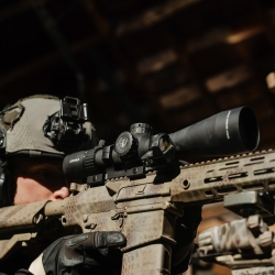 Luneta celownicza Leupold Mark 4HD 2.5-10x42 30mm M1C3 FFP PR1-MOA