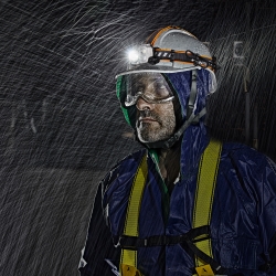 Latarka czołowa Fenix HP16R