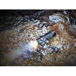 Latarka LED Fenix E18R V2.0