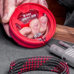 Sznur do czyszczenia przewodu lufy Real Avid Bore Boss do .357 / .38 / 9 mm
