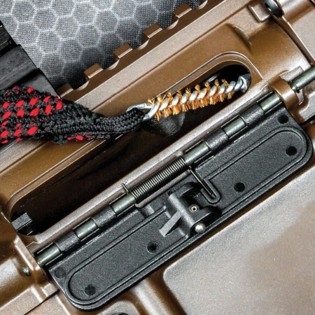 Sznur do czyszczenia przewodu lufy Real Avid Bore Boss do .223 / 5.56 mm