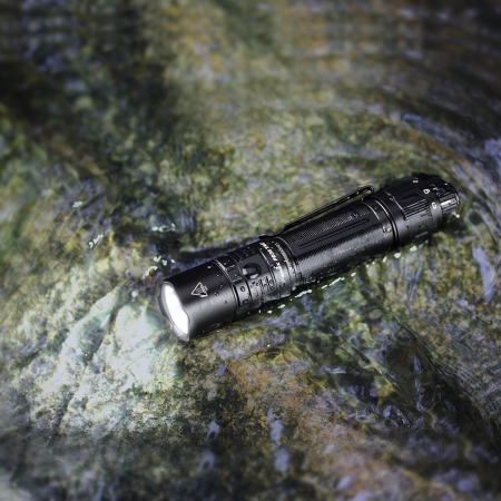 Latarka taktyczna LED Fenix PD36 Tac