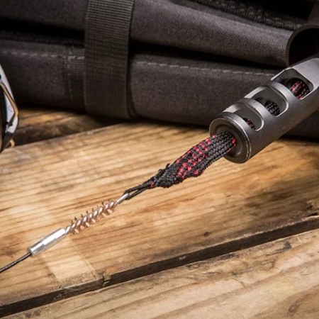 Sznur do czyszczenia przewodu lufy Real Avid Bore Boss do .223 / 5.56 mm