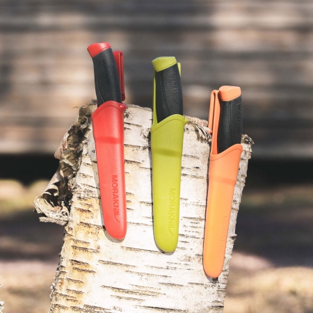 Nóż Morakniv Companion czerwony stal nierdzewna