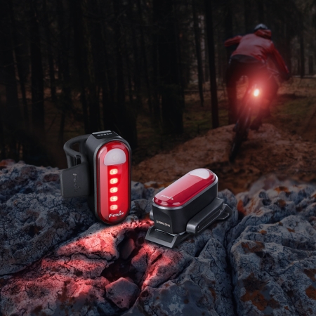 Lampa rowerowa Fenix BC05R V2.0