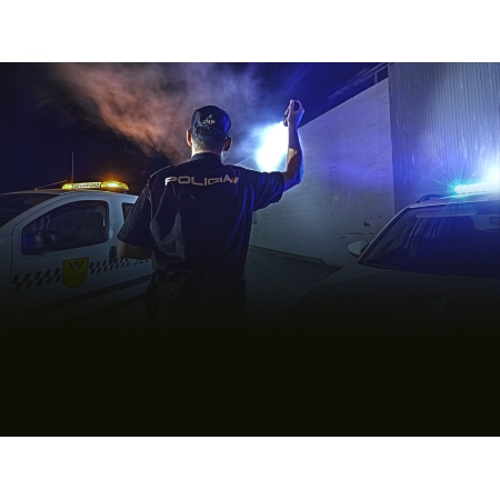 Latarka taktyczna LED Fenix TK22 TAC
