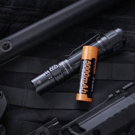 Latarka taktyczna LED Fenix PD36R Pro