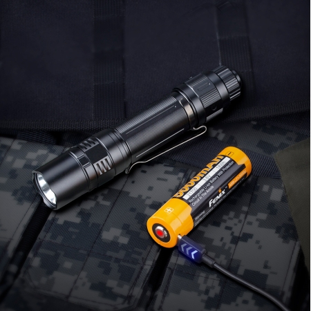 Latarka taktyczna LED Fenix PD36 Tac