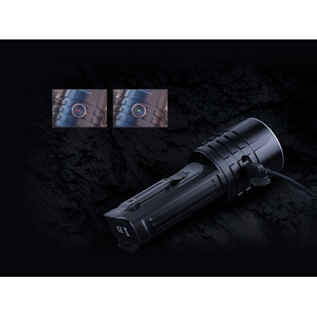 Latarka LED Fenix LR35R czarna