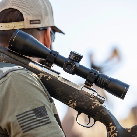 Luneta celownicza Vortex Razor HD LHT 4,5-22x50 FFP 30 mm AO XLR-2 MOA/MRAD