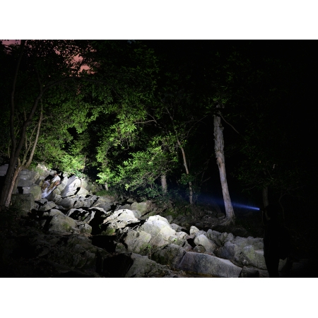 Latarka LED Fenix E02R czarna