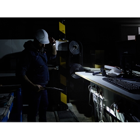 Latarka strażacka LED Fenix WF11E